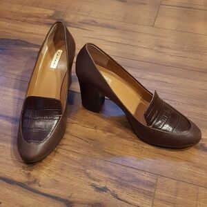 Tahari - "Fury" Brown Leather Loafer Heels‎